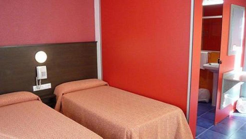 Loop Inn Hotel סנטיאגו דה קומפוסטלה חדר תמונה
